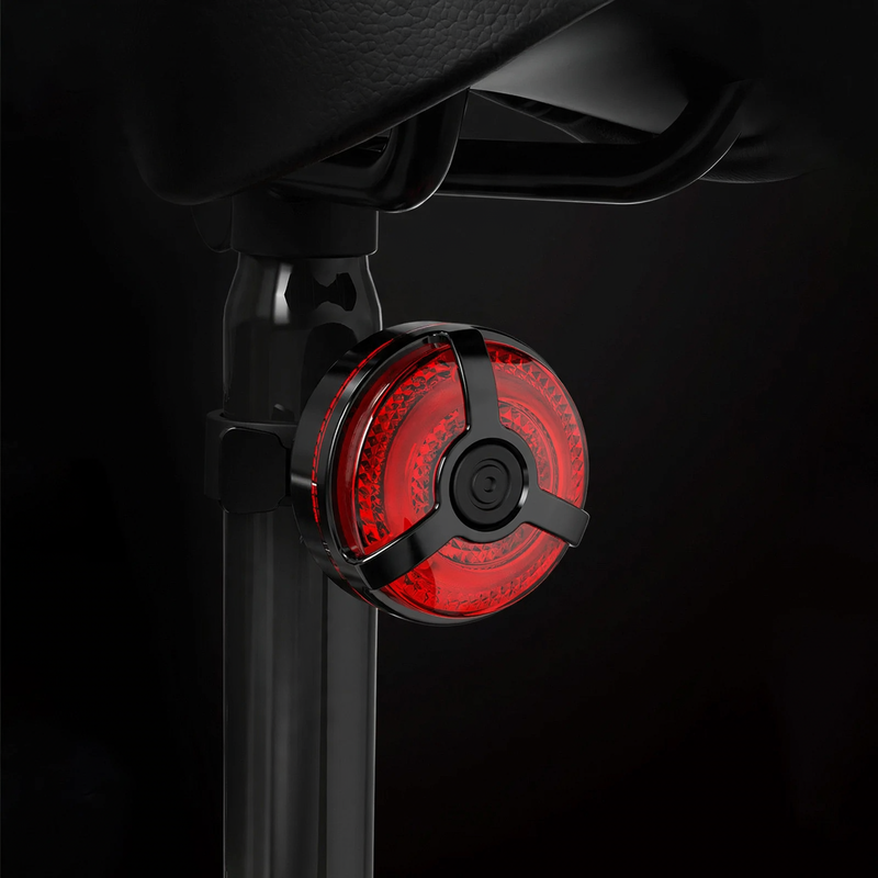 Bicycle rear light with USB charging and high brightness