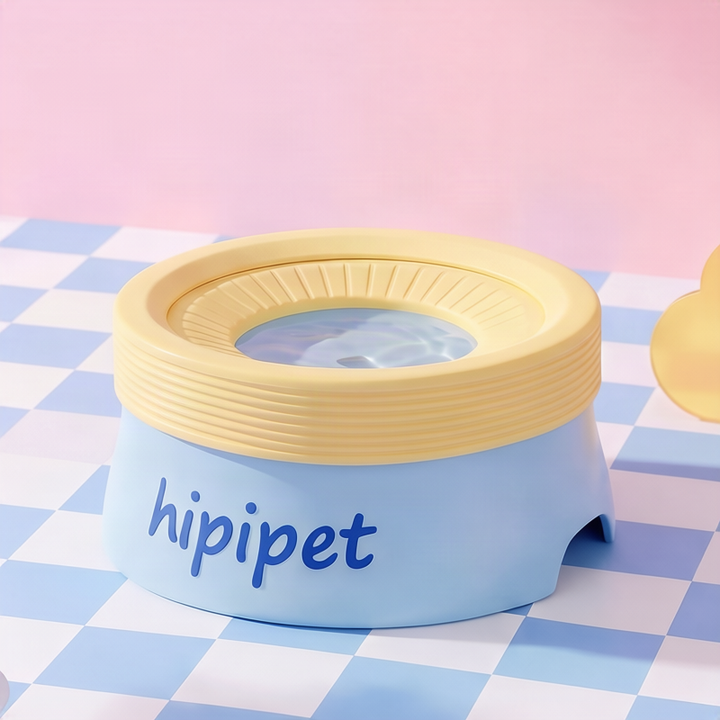 Collapsible dog bowl made of silicone