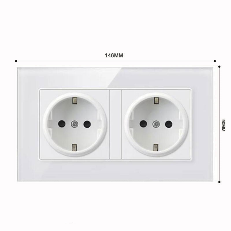 European flush-mounted socket 16 A