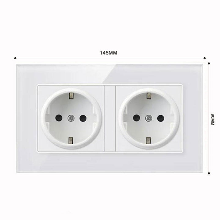 European flush-mounted socket 16 A
