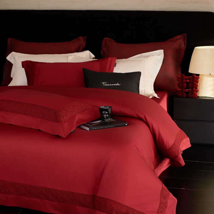 Wedding bedding made of long-staple cotton, red