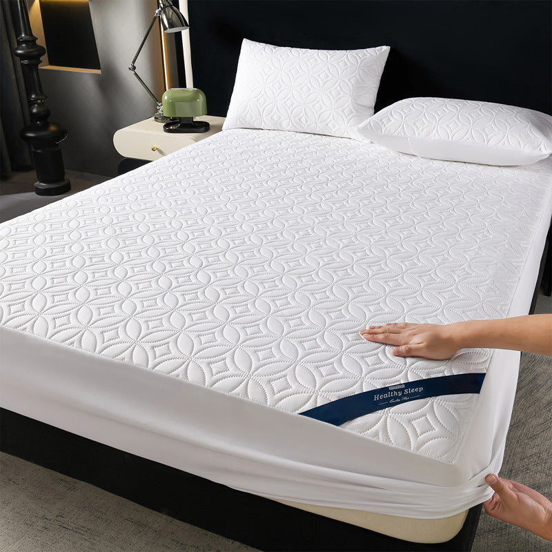Waterproof fitted sheet with padding