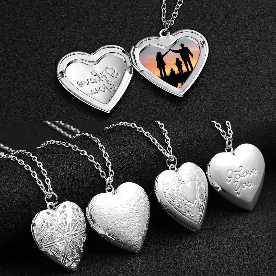Heart necklace with opening function