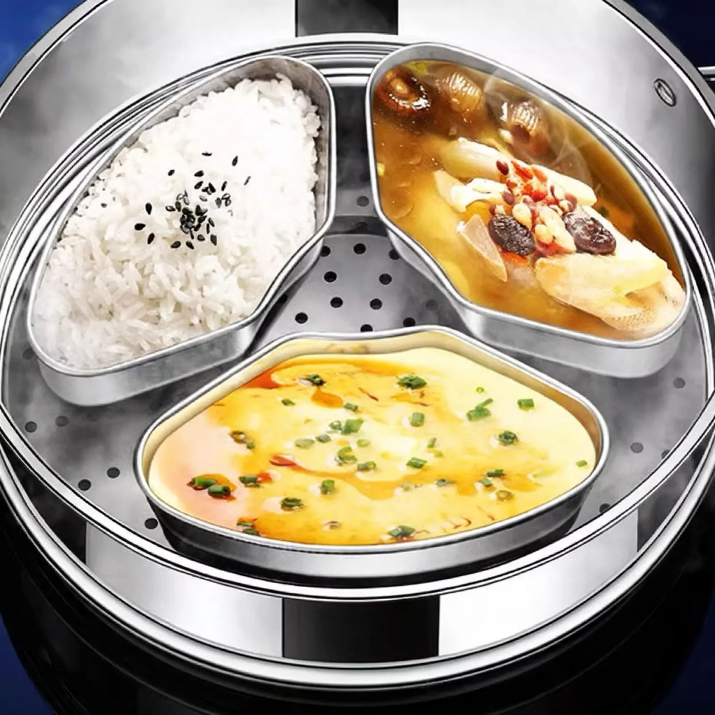 Stainless steel steam basket with separator