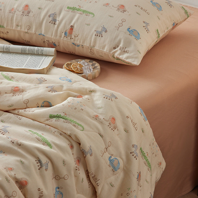 Summer blanket made of cotton and polyester fiber