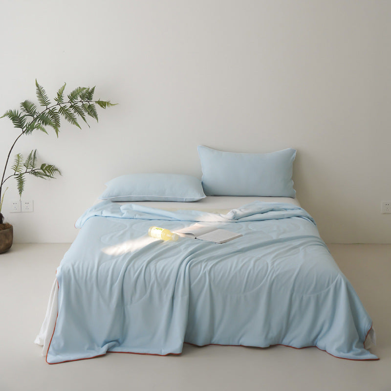 Summer light cooling blanket with antibacterial effect