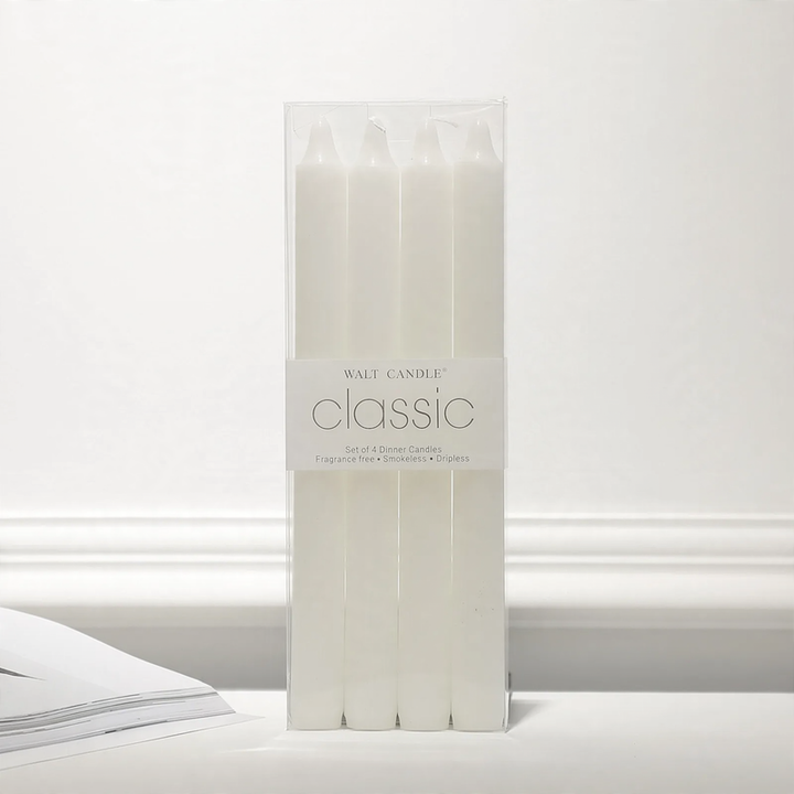 Transparent glass candle holder with Rococo design