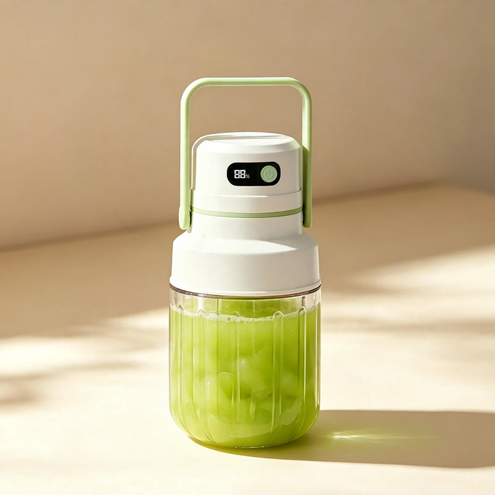 Portable electric juicer, cordless