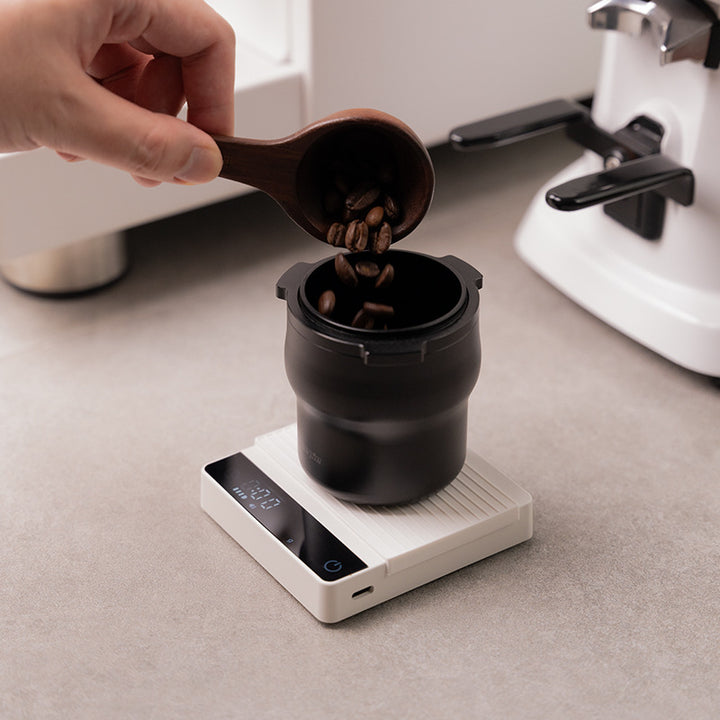 Electronic espresso scale with timer