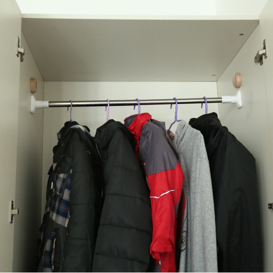 Telescopic curtain rod without drilling