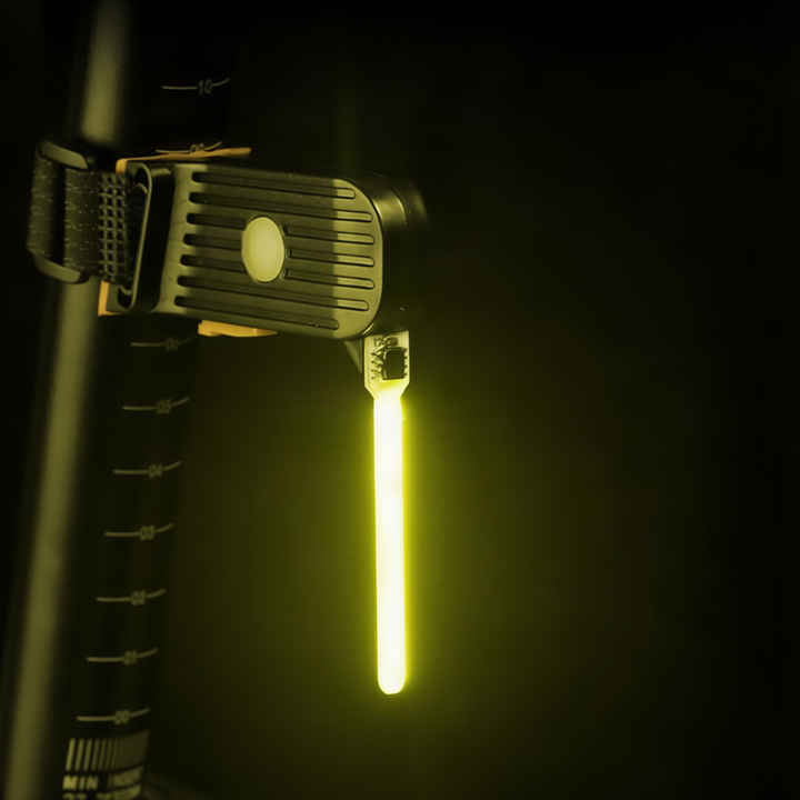 Bicycle rear light with flowing light effect, USB-C
