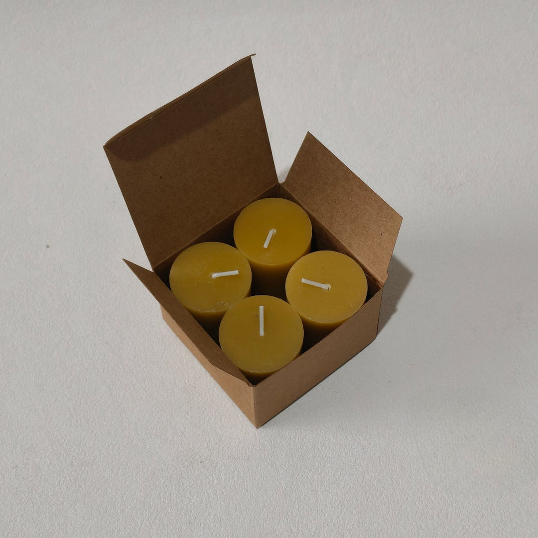 Beeswax candle, pillar, 4×5 cm, handcrafted