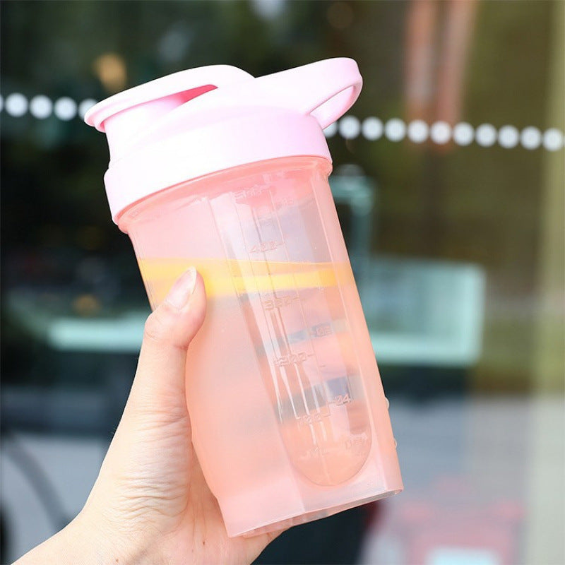 Plastic protein shaker, 500 ml, portable