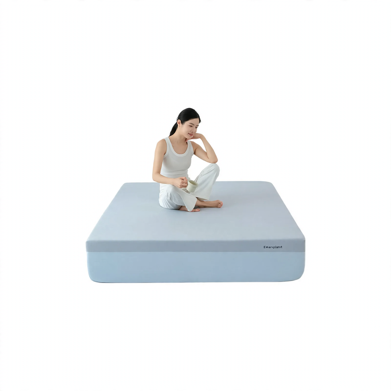 Fitted sheet with magnetic closure, ice material