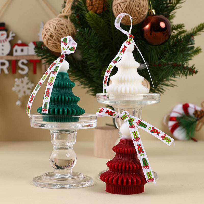 Decorative Christmas candle made of soy wax