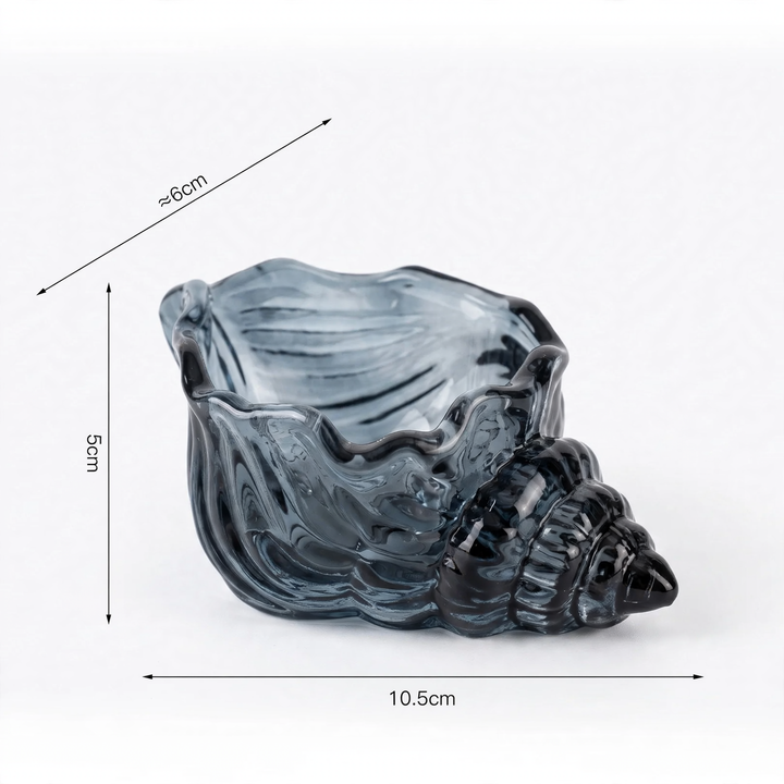 Shell-shaped glass candle holder in color