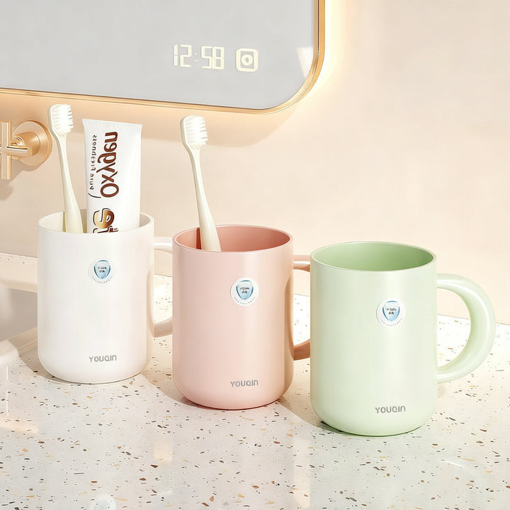 Plastic rinse cup, antibacterial, modern design