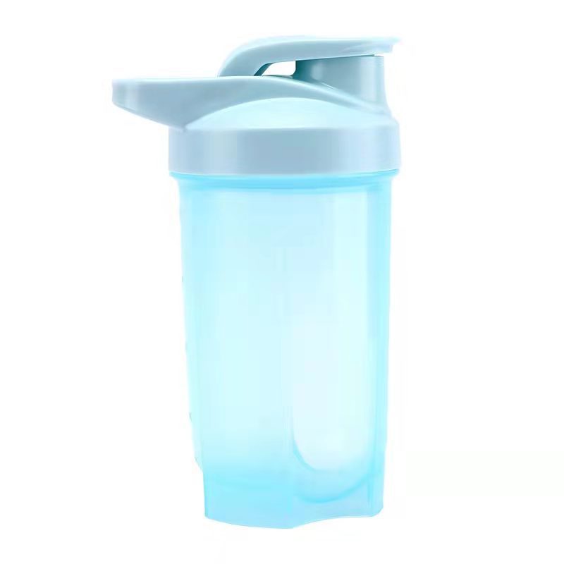 Plastic protein shaker, 500 ml, portable