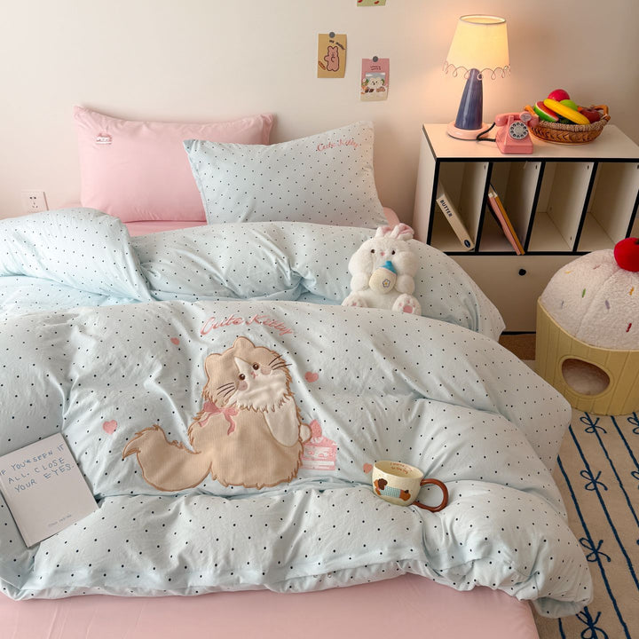 Summer blanket made of cotton with cat motif