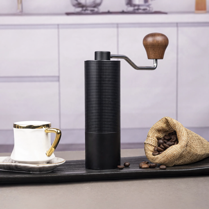 Manual coffee grinder, portable