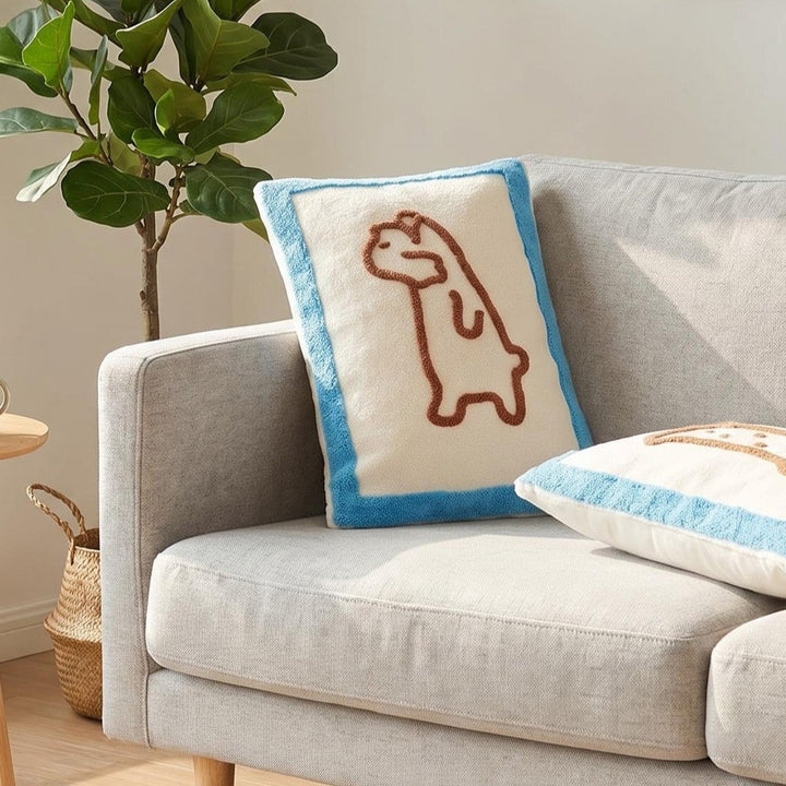 Cushion with animal motif and embroidery, polyester, with filling