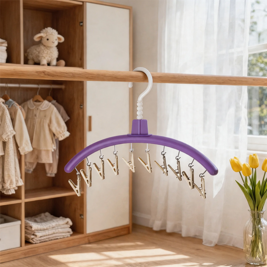 Drying rack with clips, pumpkin design