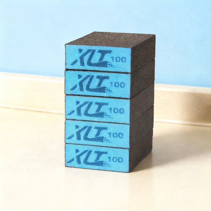 Abrasive sponge with grain for pots and pans