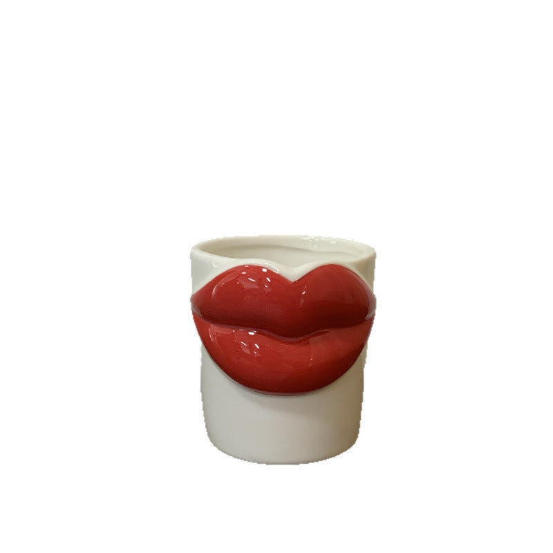 Ceramic mug with lip design, 201–300 ml