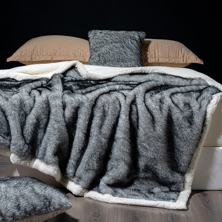 Fluffy faux fur blanket in luxury look