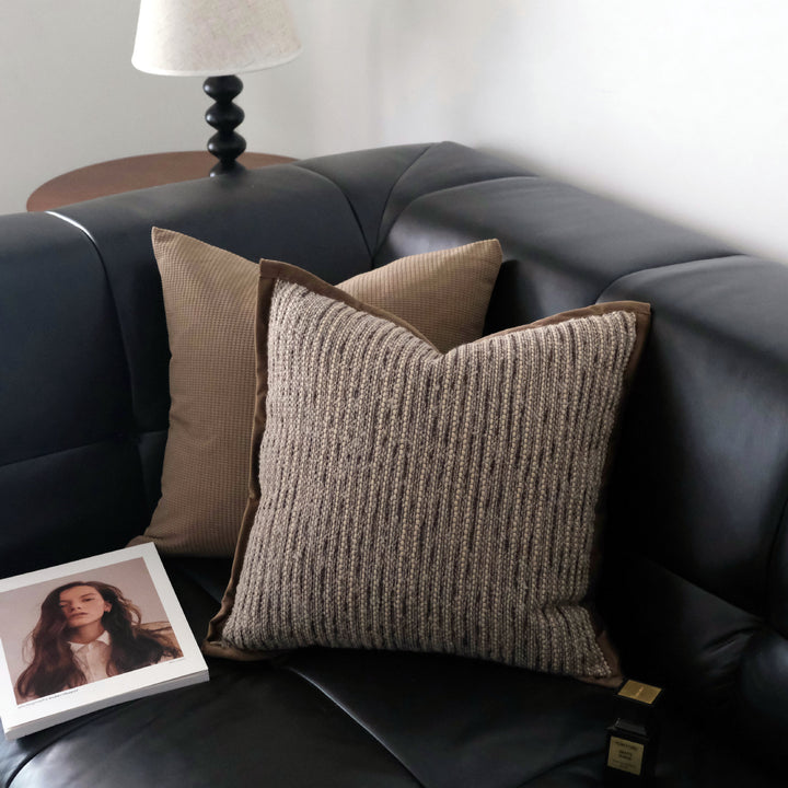Decorative cushions with knitted cover, 30–50 cm