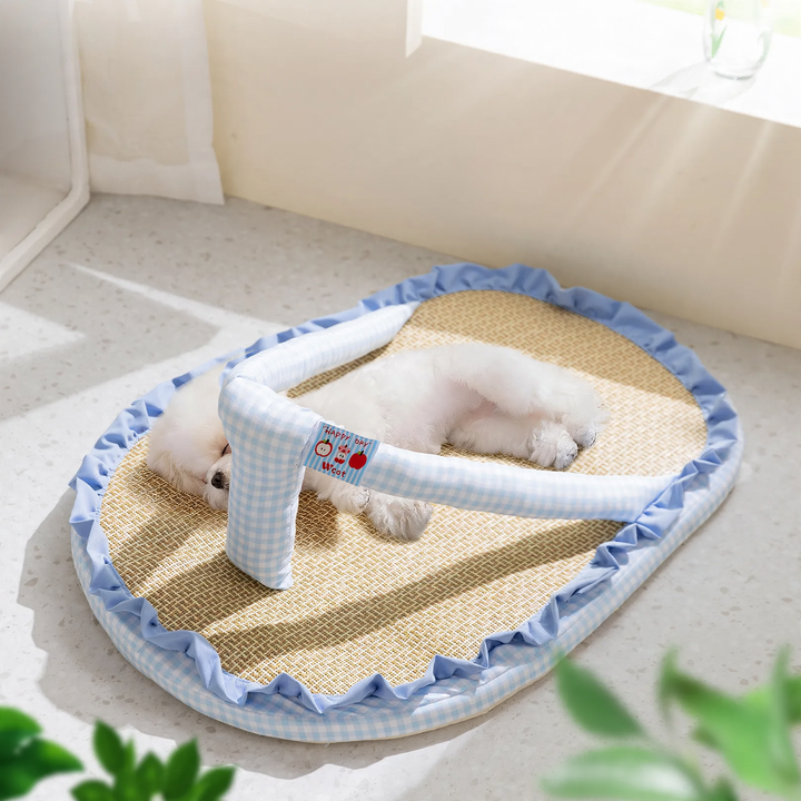 Breathable pet mat made of rattan, summer