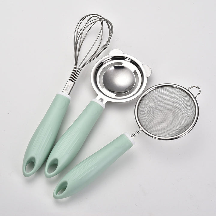 Kitchen strainer and kitchen helper set made of stainless steel