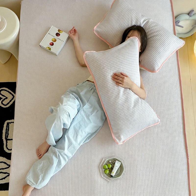 Ice mat made of ice fiber and rattan, 3-piece