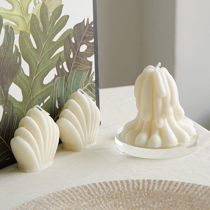 Nordic scented candle, shell shape, handcrafted