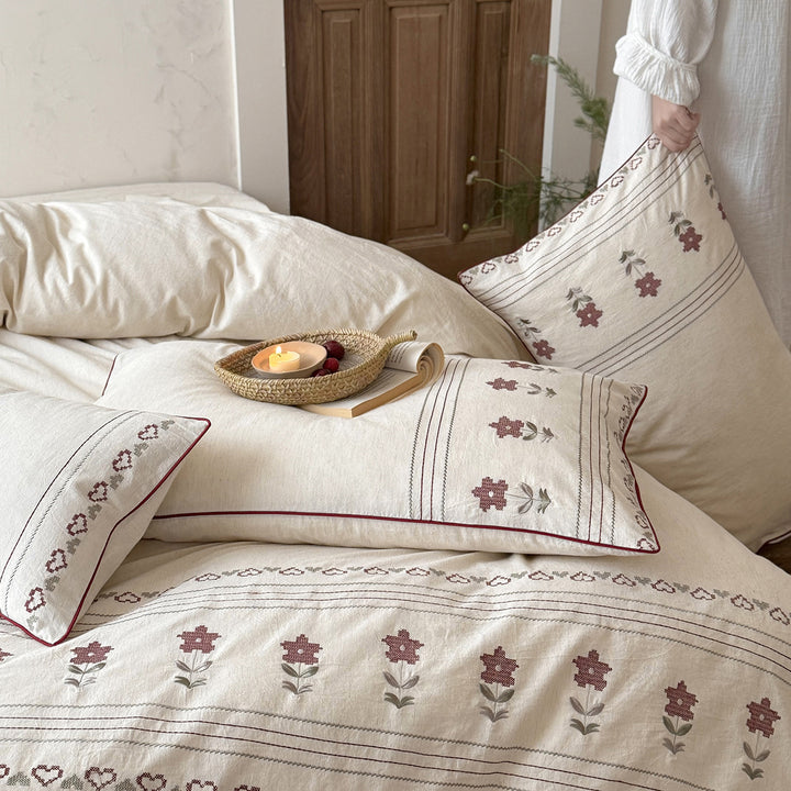 Cotton-linen bedding with embroidery, 20% linen