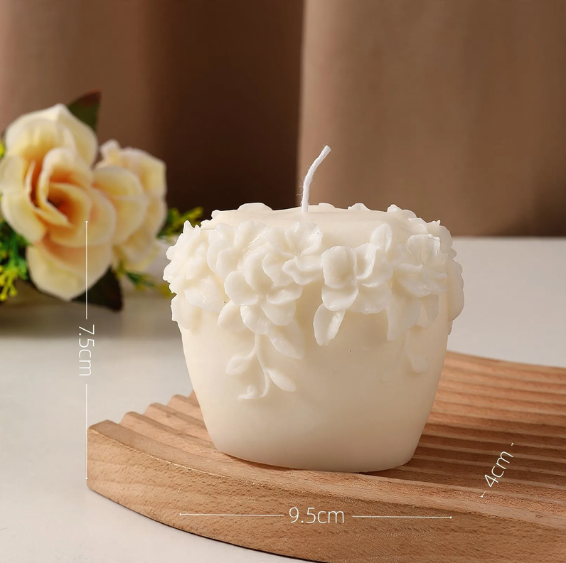 Handmade scented candle made of soy wax, flower shape