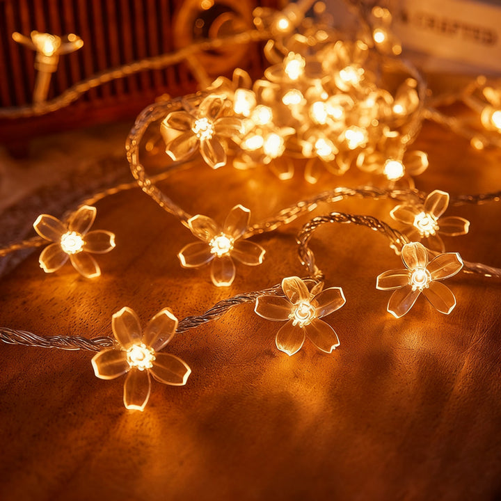 Solar fairy lights with various motifs