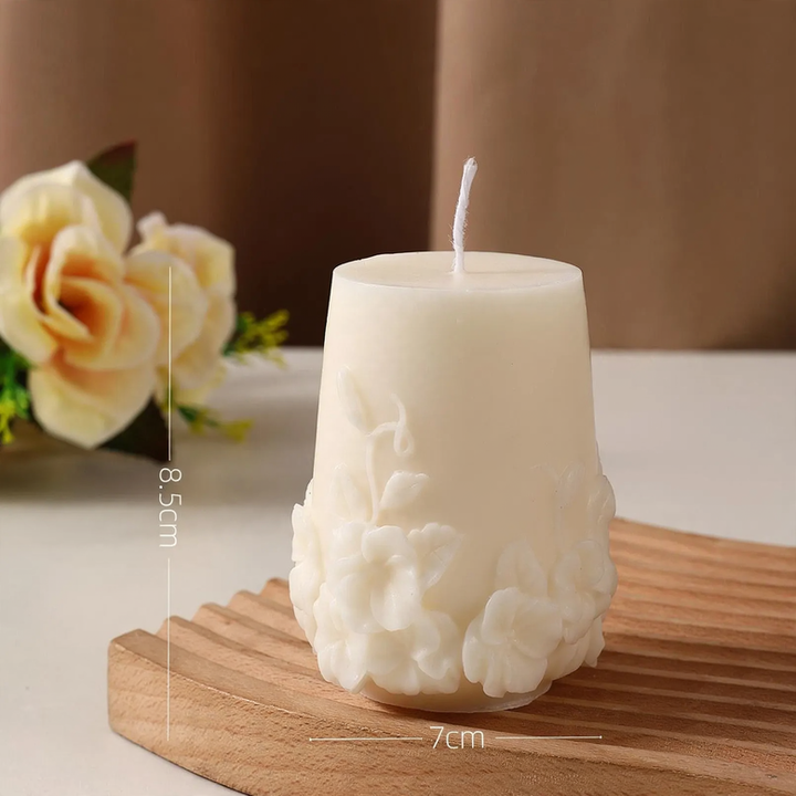 Handmade scented candle made of soy wax, flower shape