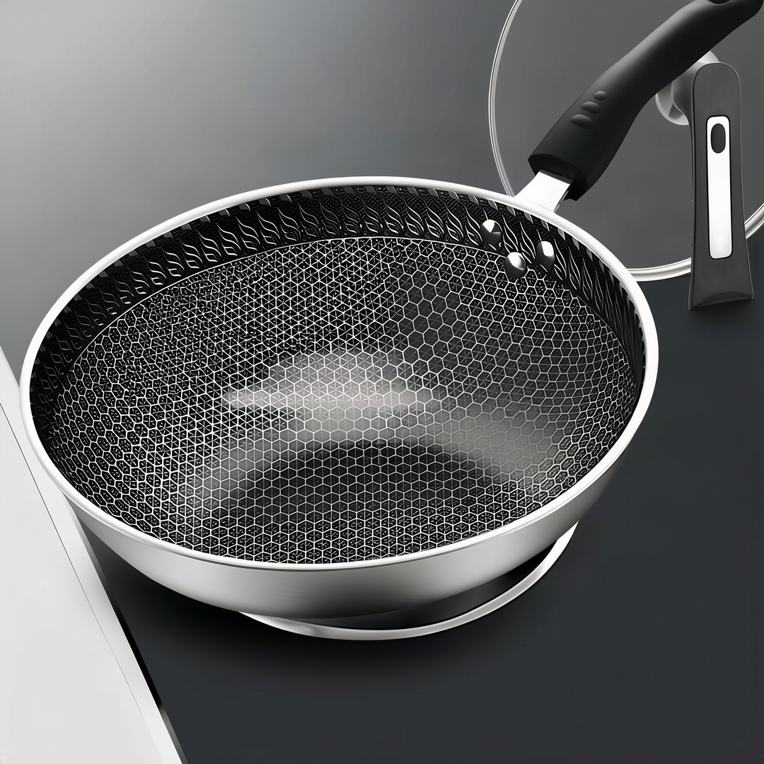 Non-stick frying pan with honeycomb pattern