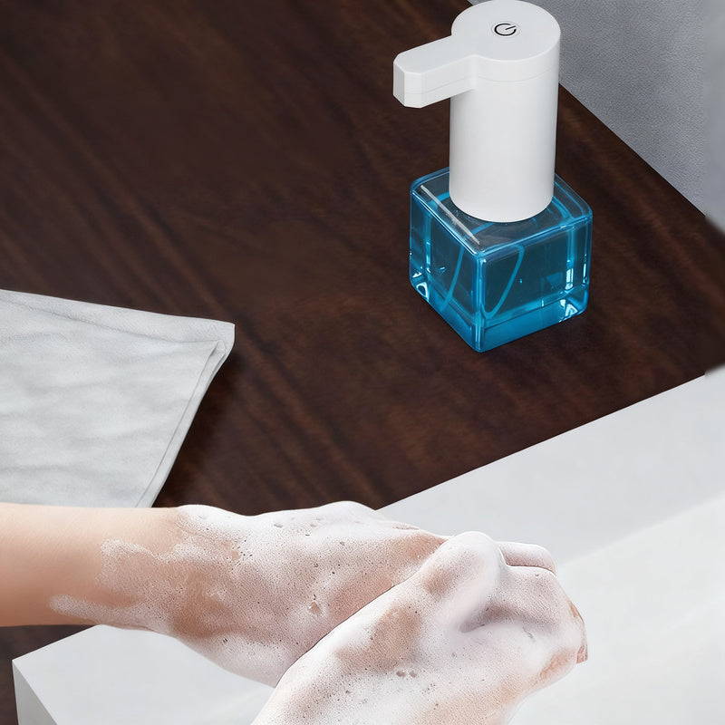Automatic soap dispenser with sensor