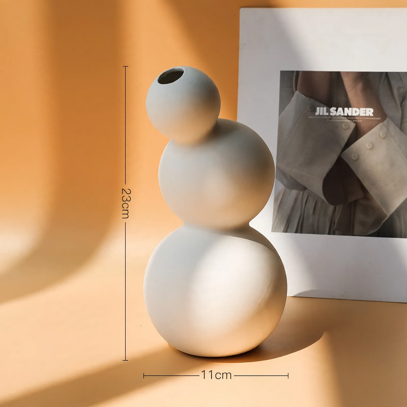 Ceramic flower vase, modern, white