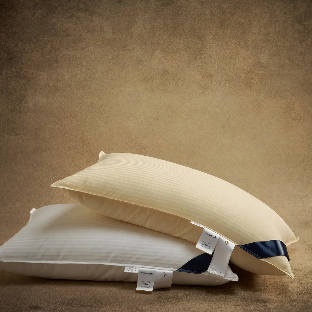 Cotton pillow with satin stripes, 46×72 cm