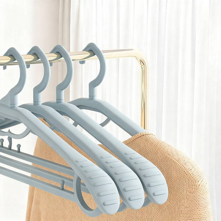 Plastic hanger, non-slip, scratch-free