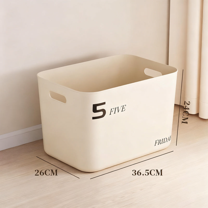 Plastic storage box with lid, medium size