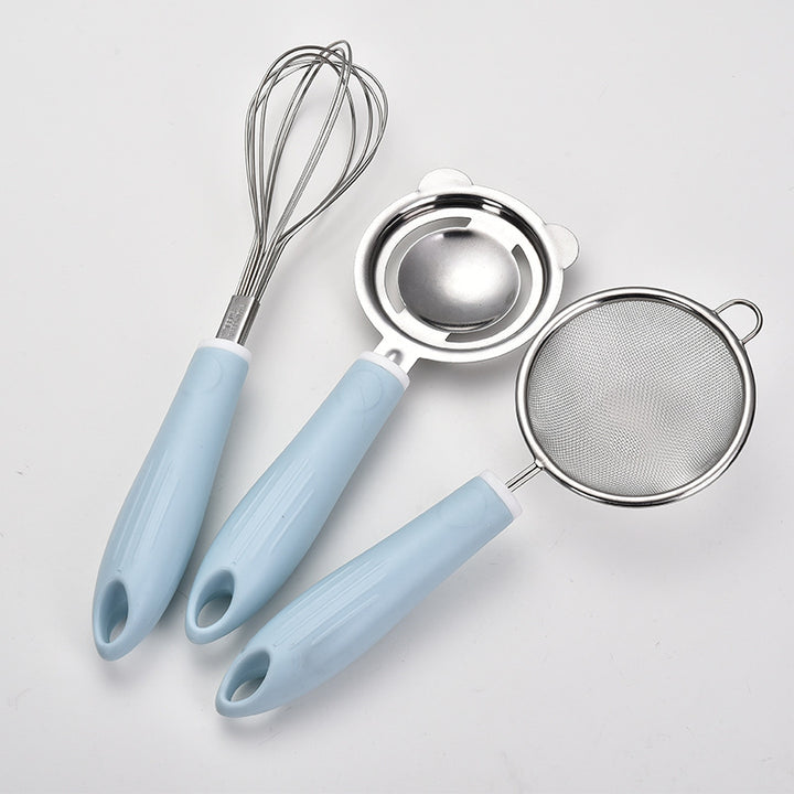 Kitchen strainer and kitchen helper set made of stainless steel