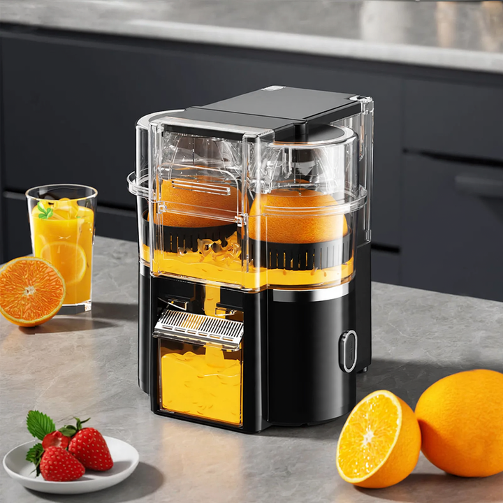 Double-head juicer with pomace separation