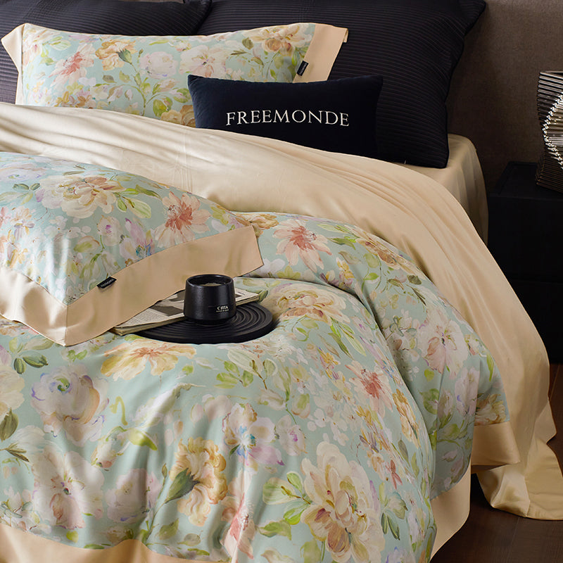 Bedding set made of lyocell with floral pattern