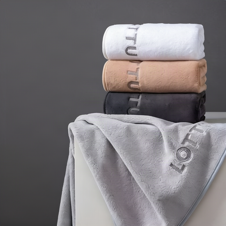 Sports towel made of coral fleece, quick-drying