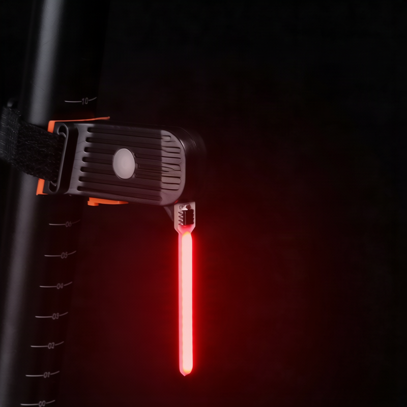 Bicycle rear light with flowing light effect, USB-C
