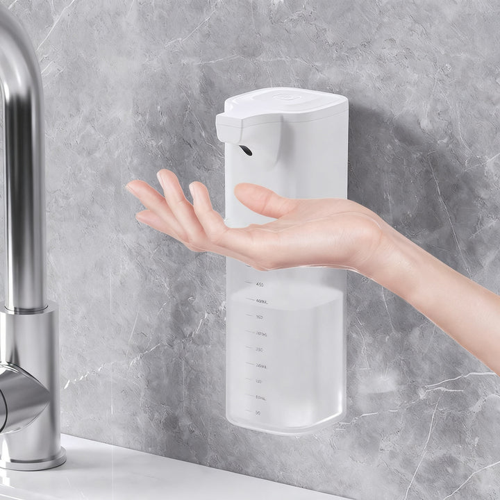 Automatic soap dispenser with sensor